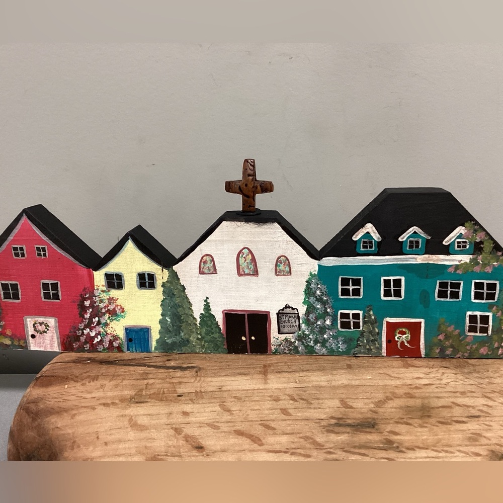 🔵 Beautiful Hand Painted Row of Homes & Church - Solid Wood - Very Unique Decor - Picture 4 of 15
